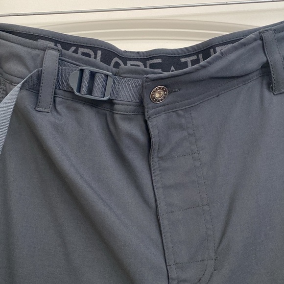 Gerry Men's 38 Cargo Shorts Comfort Stretch Belted Gray Outdoors Hiking - Picture 3 of 11